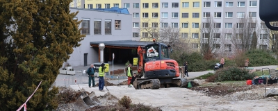 Oprava schodiště za OC Lužiny