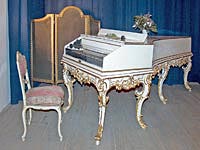 Na toto cembalo podle všeho hrál sám velký Mozart